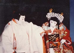再演の王子様は尾上松緑（二代目）、白雪姫は初演同様中村歌右衛門