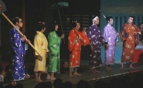 七人の童（左から吉右衛門、波乃久里子、秀太郎、段四郎、左團次、梅玉、仁左衛門）